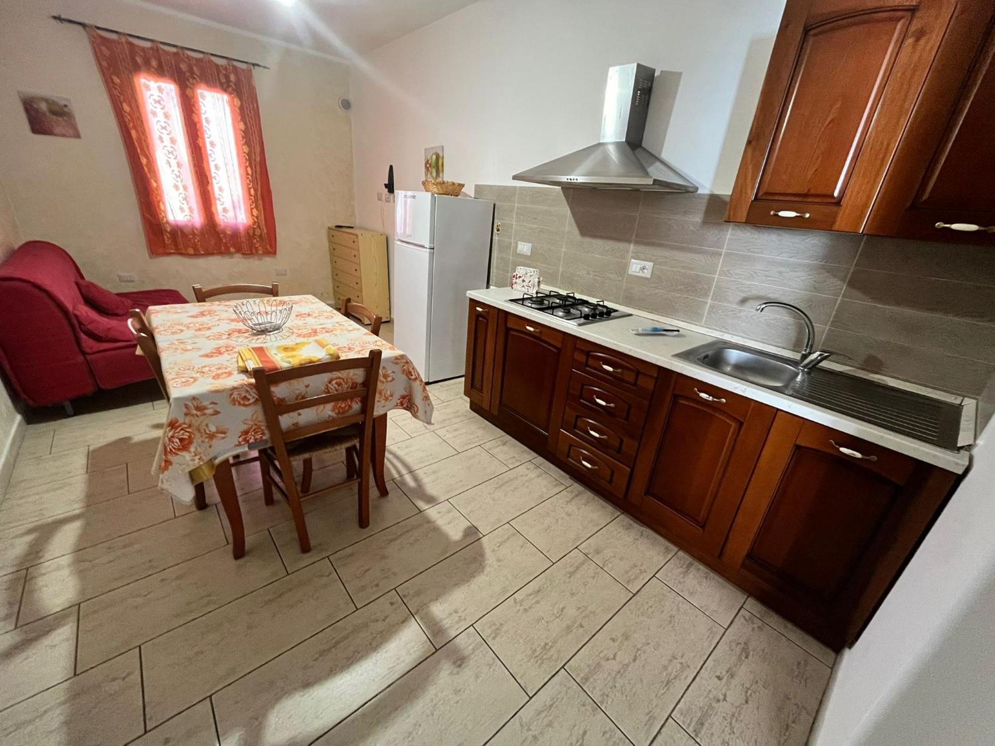 Il Girasole Villa Sant'Antioco Bilik gambar